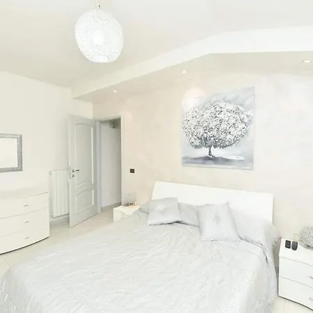 Elisa Apartament *